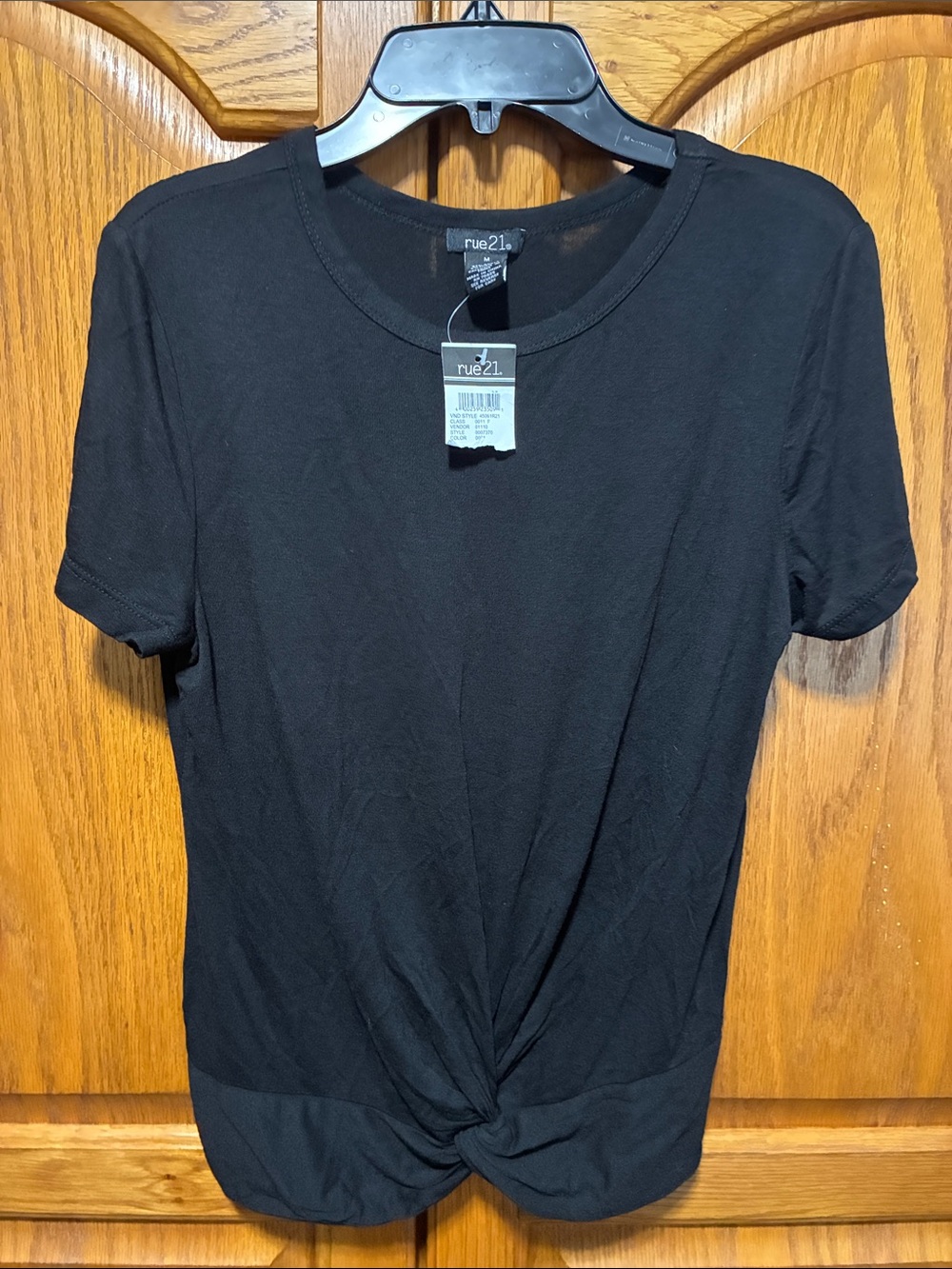 Women's Rue21 Black Short Sleeve Twist-Knot Tee Size Medium NWT
